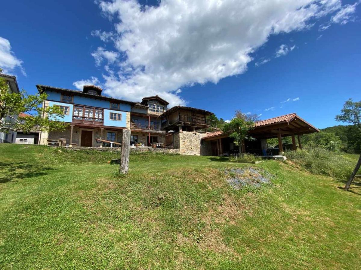Casa Rural El Bohio Arriondas Bagian luar foto