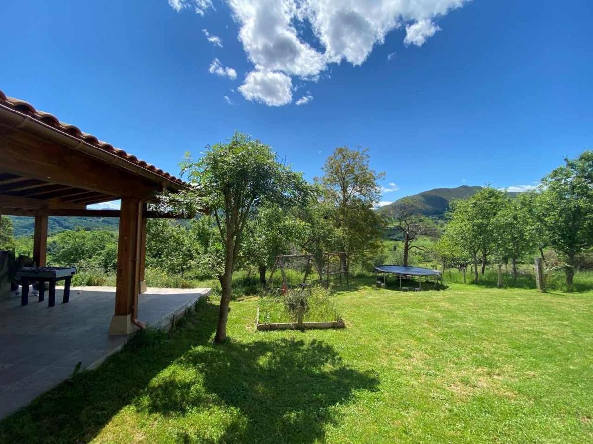 Casa Rural El Bohio Arriondas Bagian luar foto